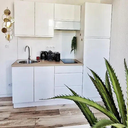 N2 Barbacane-pieds Cité-bohème Chic-clim Mobile Appartamento